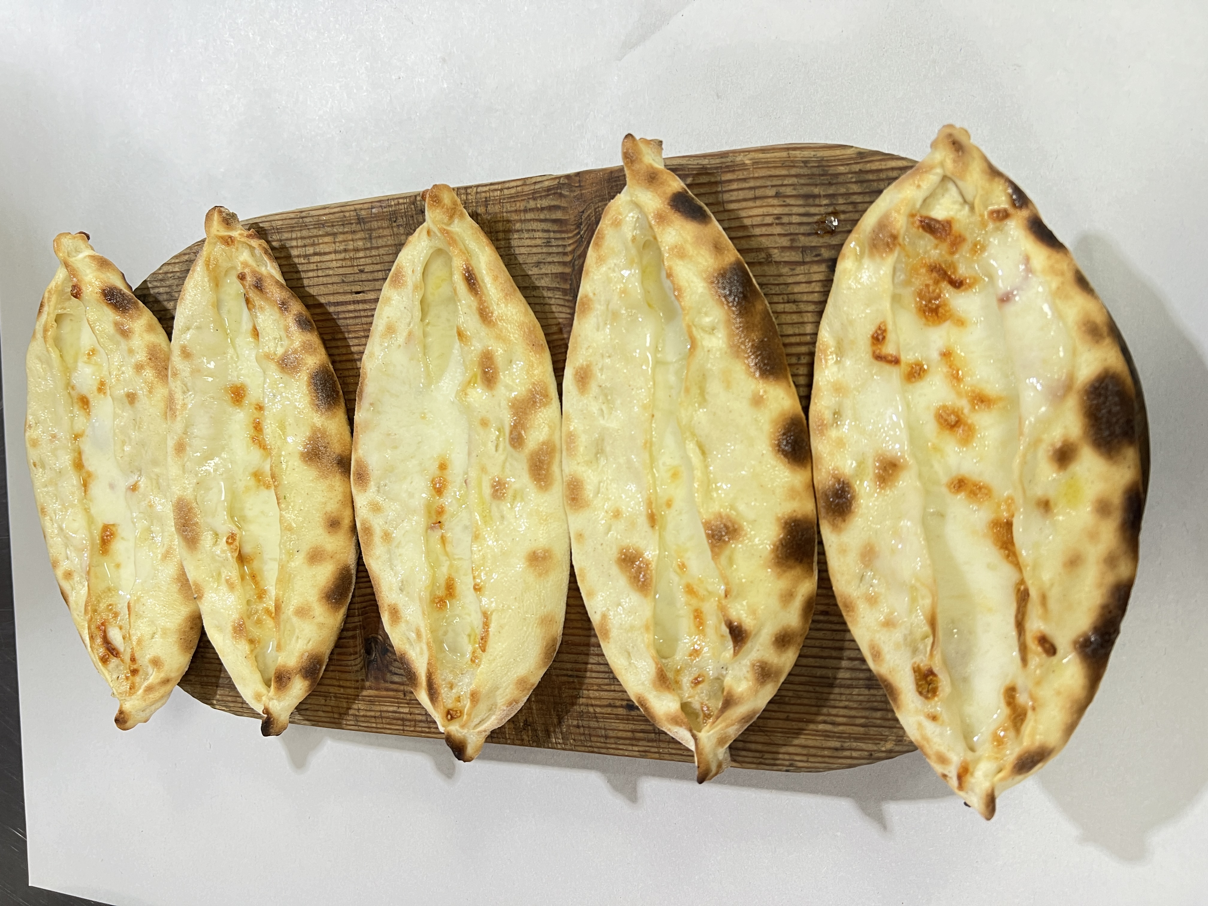Kaşarlı Pide