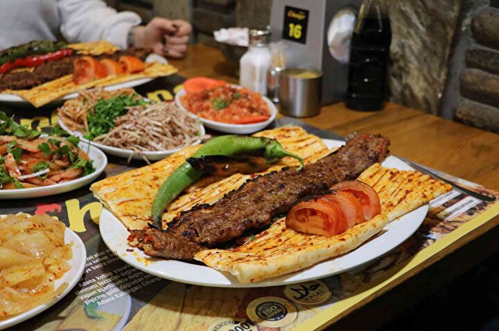 İKİ YÜZLÜ KEBAP