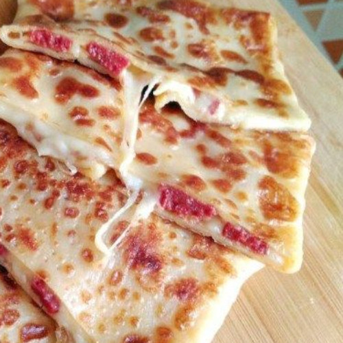 Sucuklu Kaşarlı Gözleme